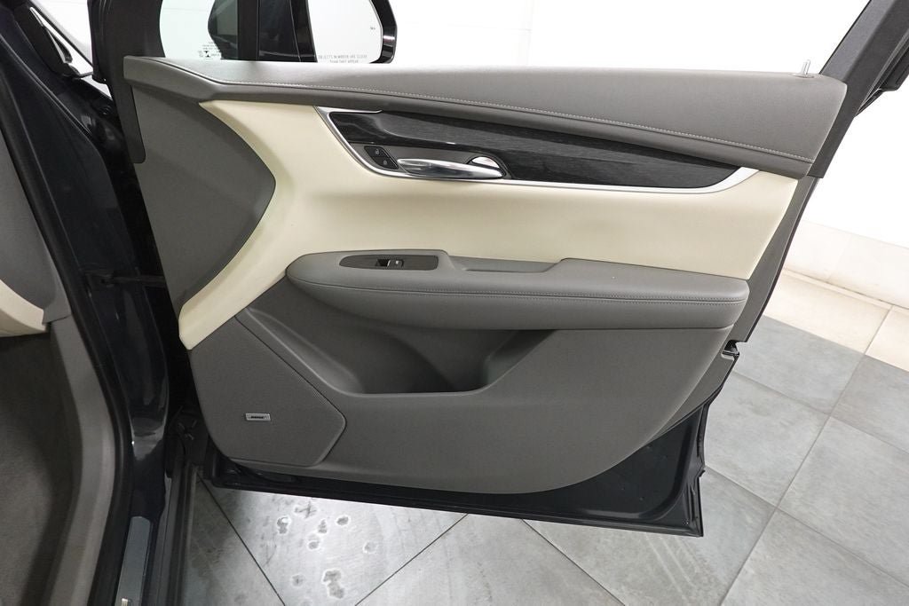 Used 2021 Cadillac XT6 Premium Luxury FWD image 34