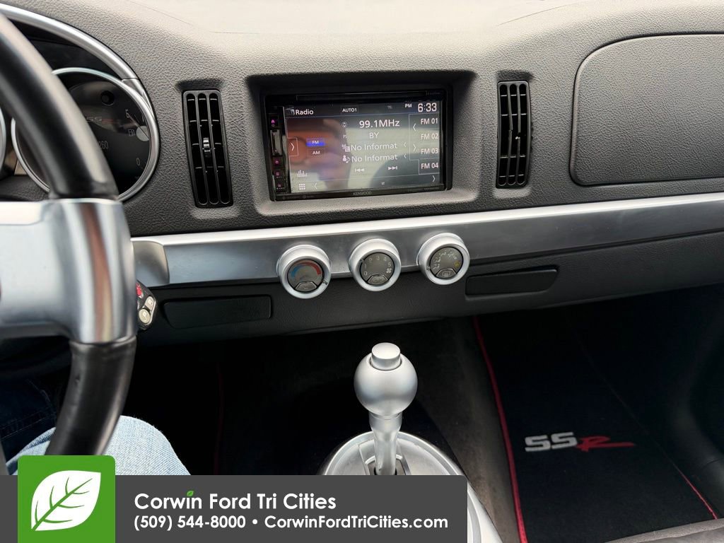 Used 2004 Chevrolet SSR w/ Preferred Equipment Group image 15