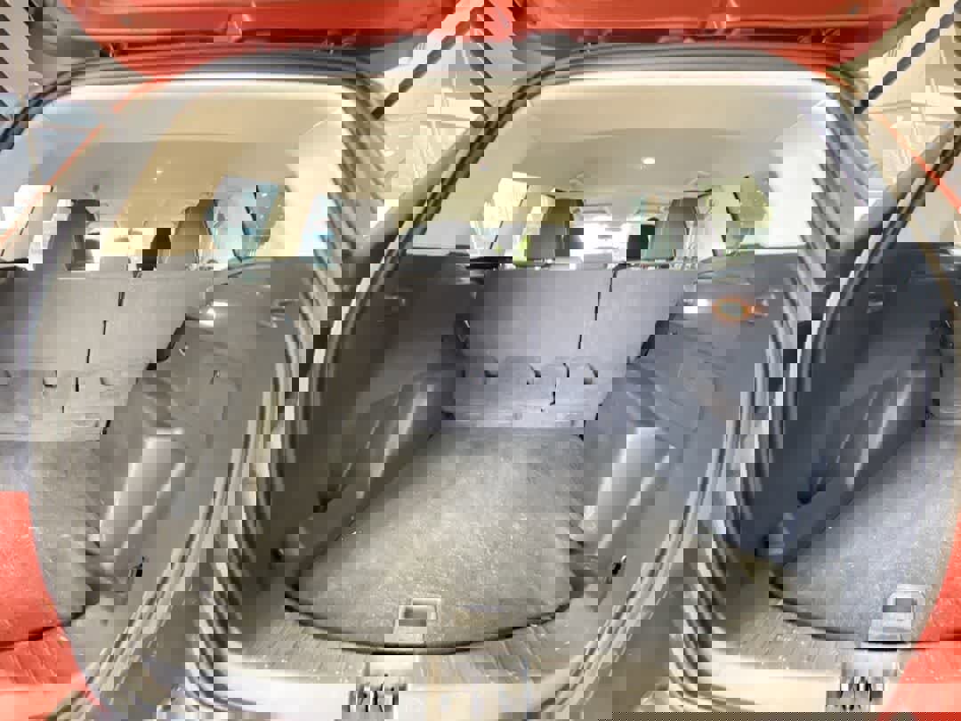 Used 2019 Ford Escape SE image 25