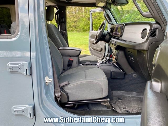 Used 2024 Jeep Wrangler Unlimited AWD/4WD image 19