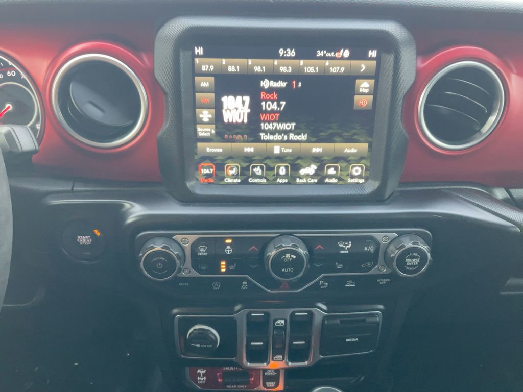 Used 2022 Jeep Wrangler Unlimited Rubicon w/ Cold Weather Group image 21