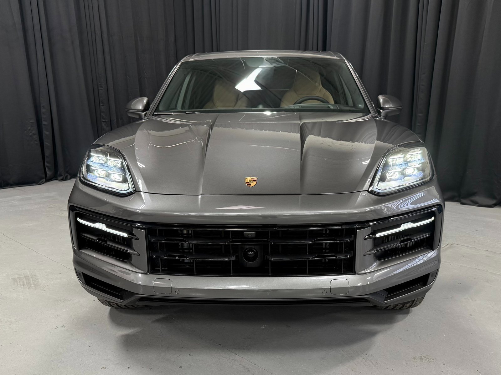 Certified 2025 Porsche Cayenne image 8