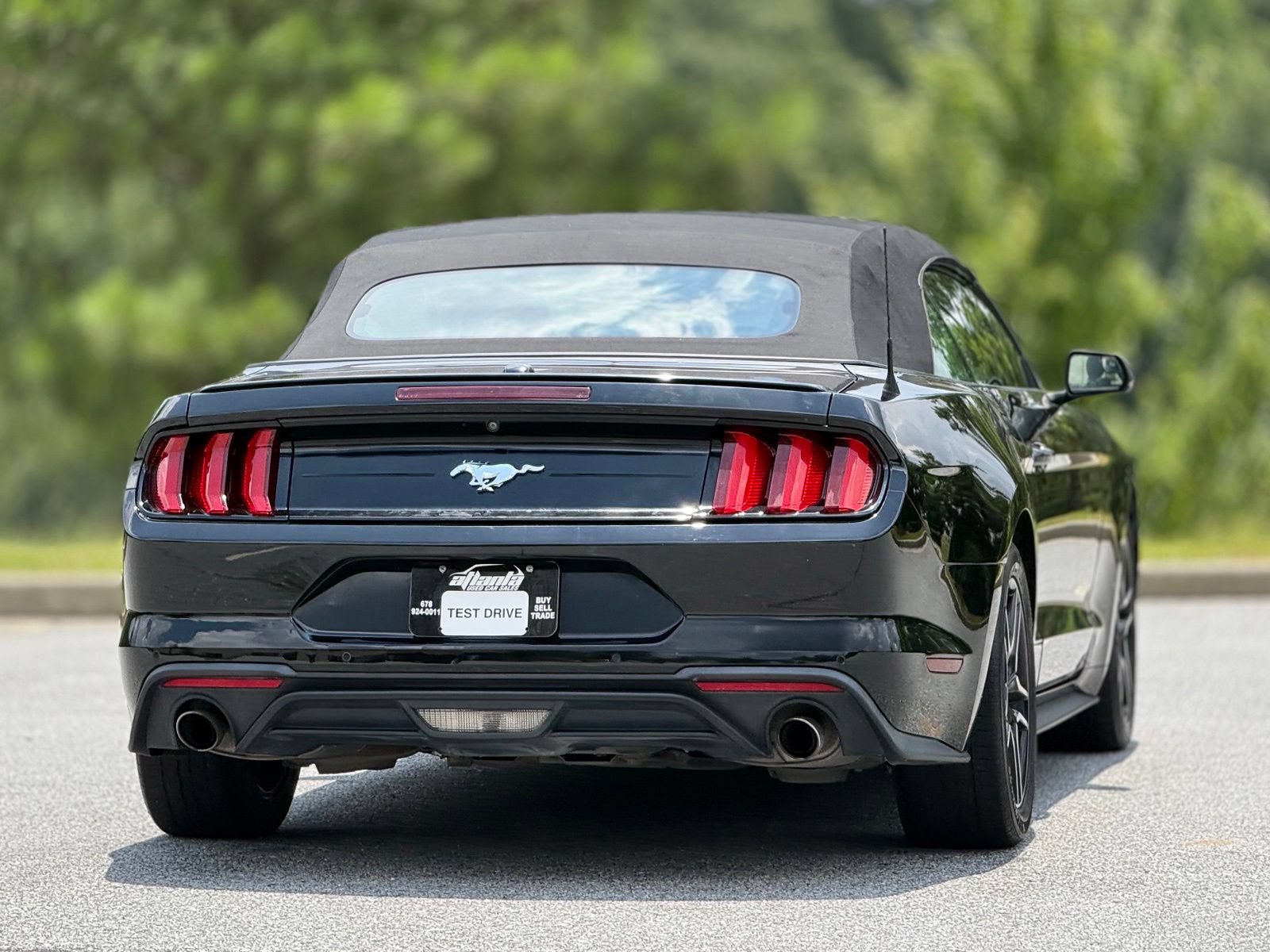 Used 2019 Ford Mustang Premium RWD image 7