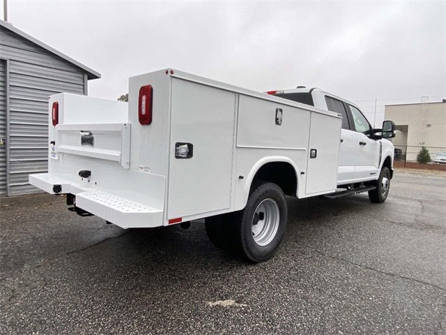 New 2026 Ford F350 XL w/ XL Chrome Package image 3