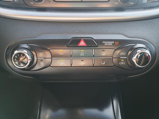 Used 2017 Kia Sorento AWD image 22