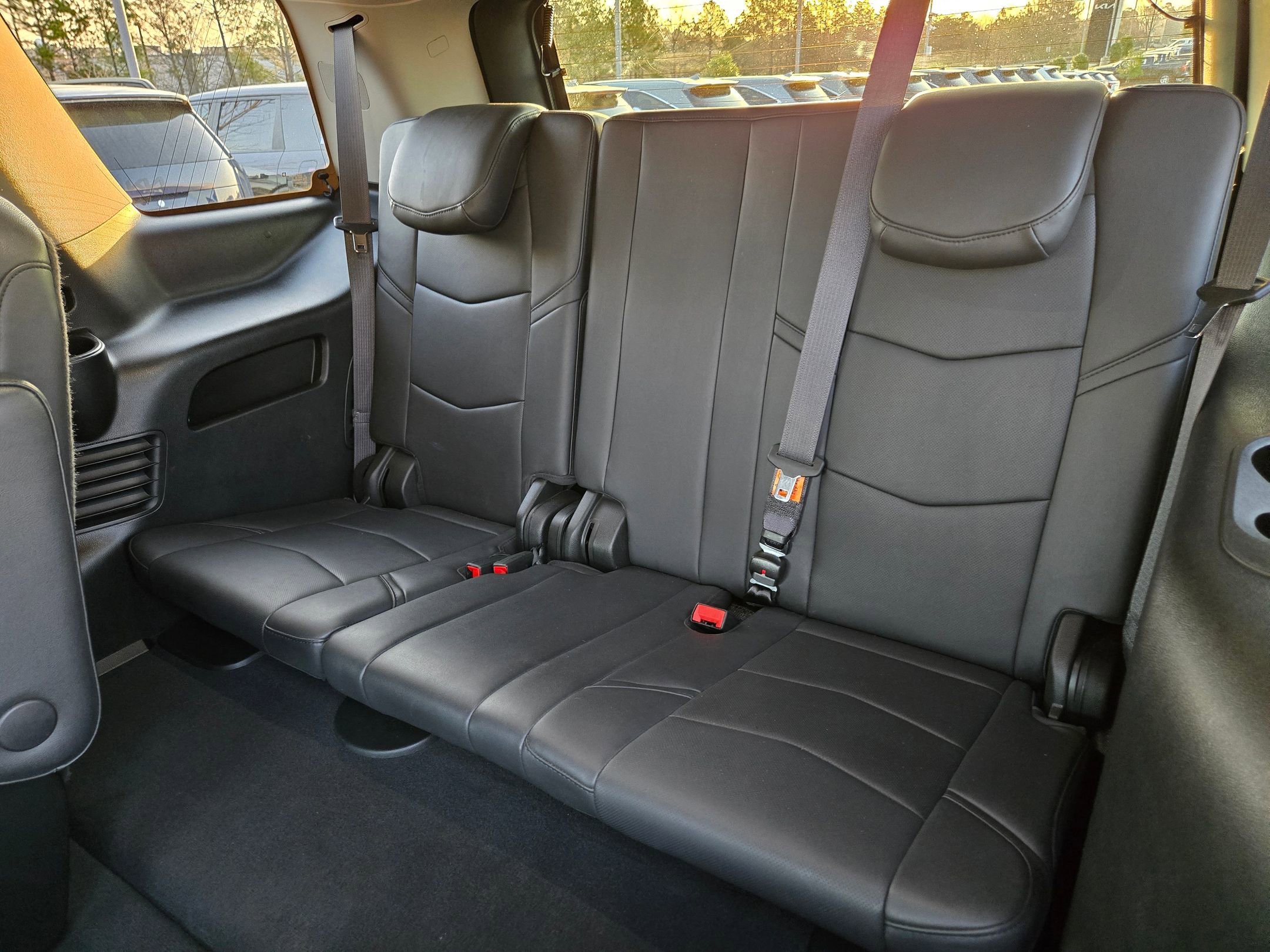 Used 2019 Cadillac Escalade Luxury image 40