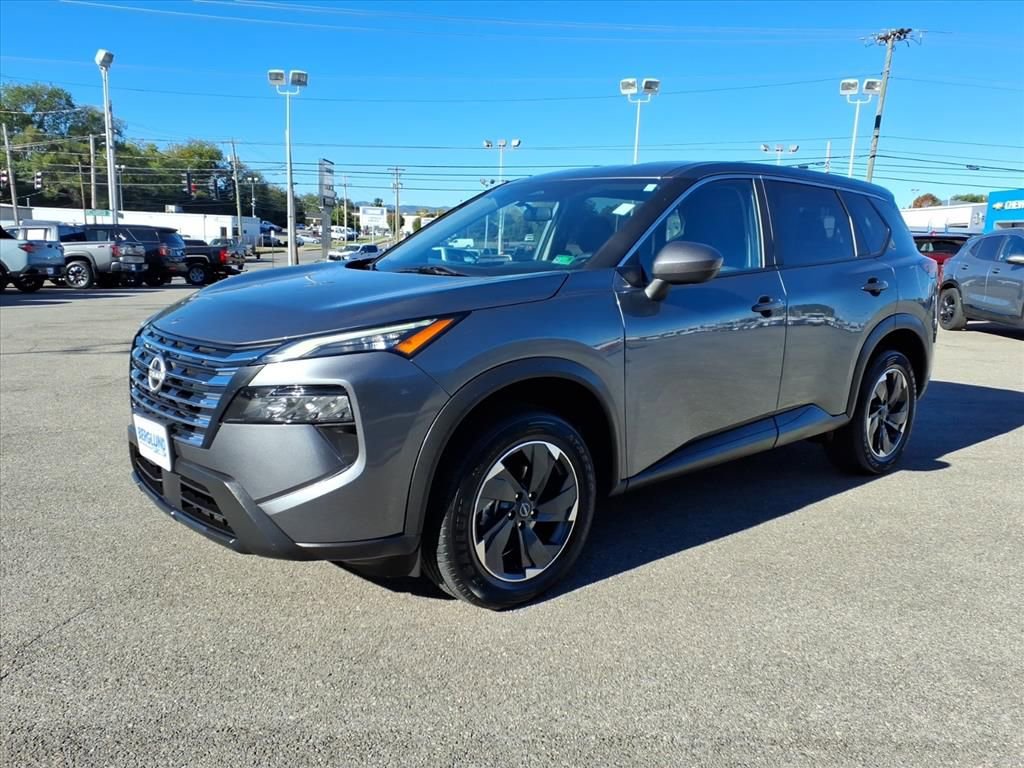 Used 2024 Nissan Rogue SV image 8