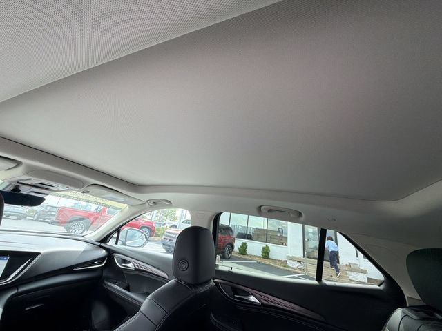 Used 2023 Buick Envision Avenir AWD/4WD image 28