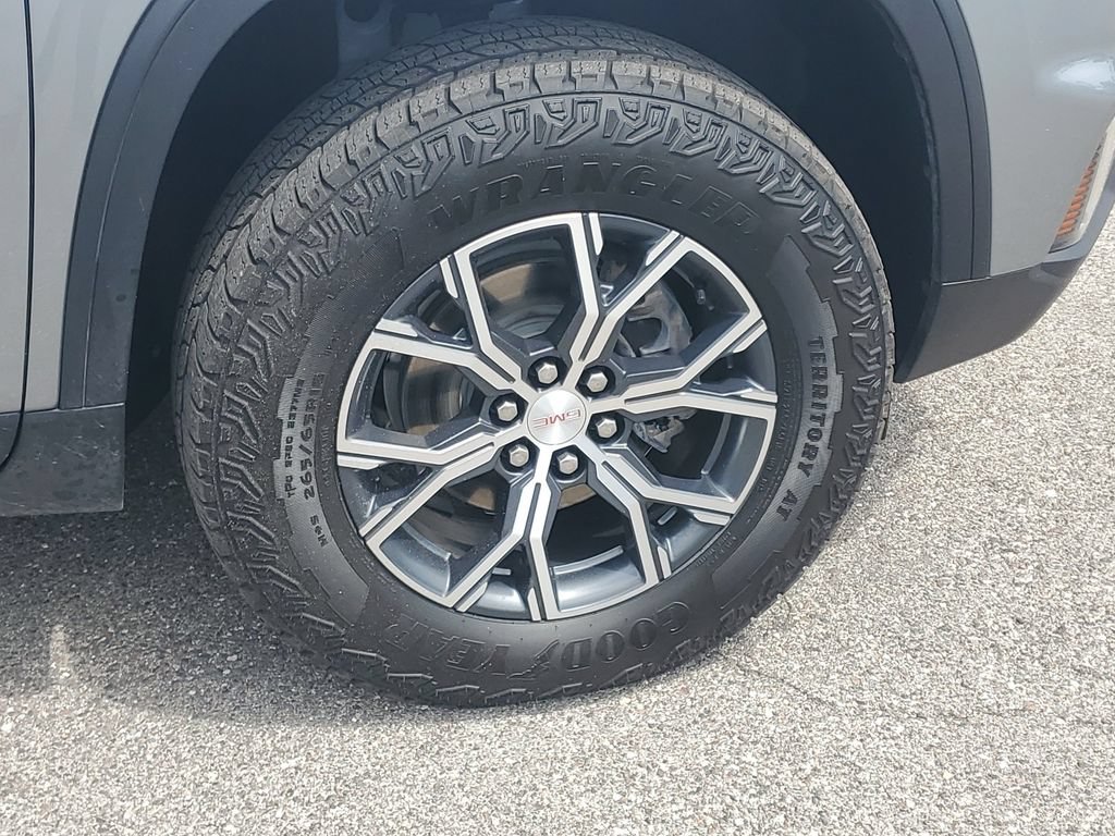 Used 2025 GMC Acadia AT4 AWD/4WD image 7