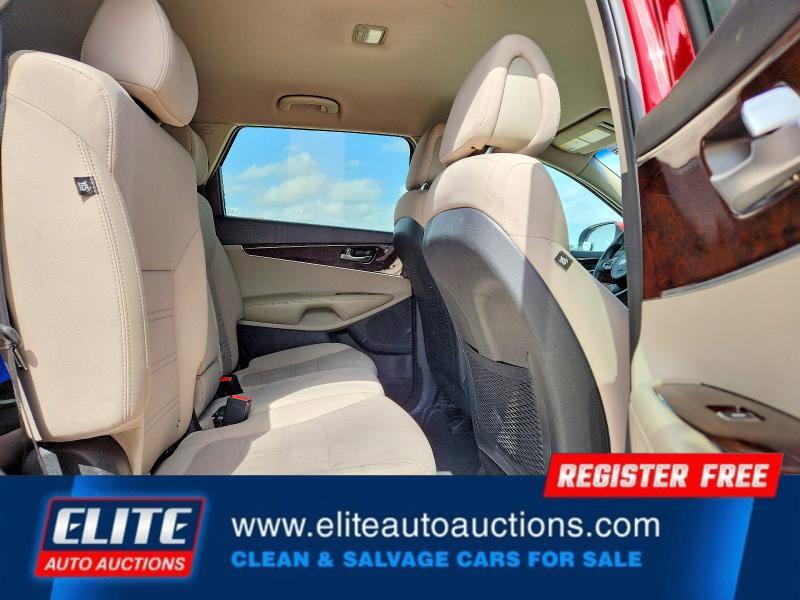 Used 2017 Kia Sorento LX AWD/4WD image 21