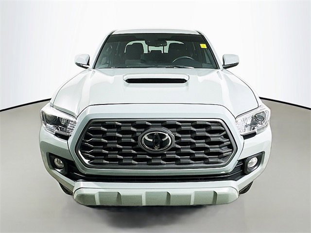 Used 2023 Toyota Tacoma TRD Sport image 2