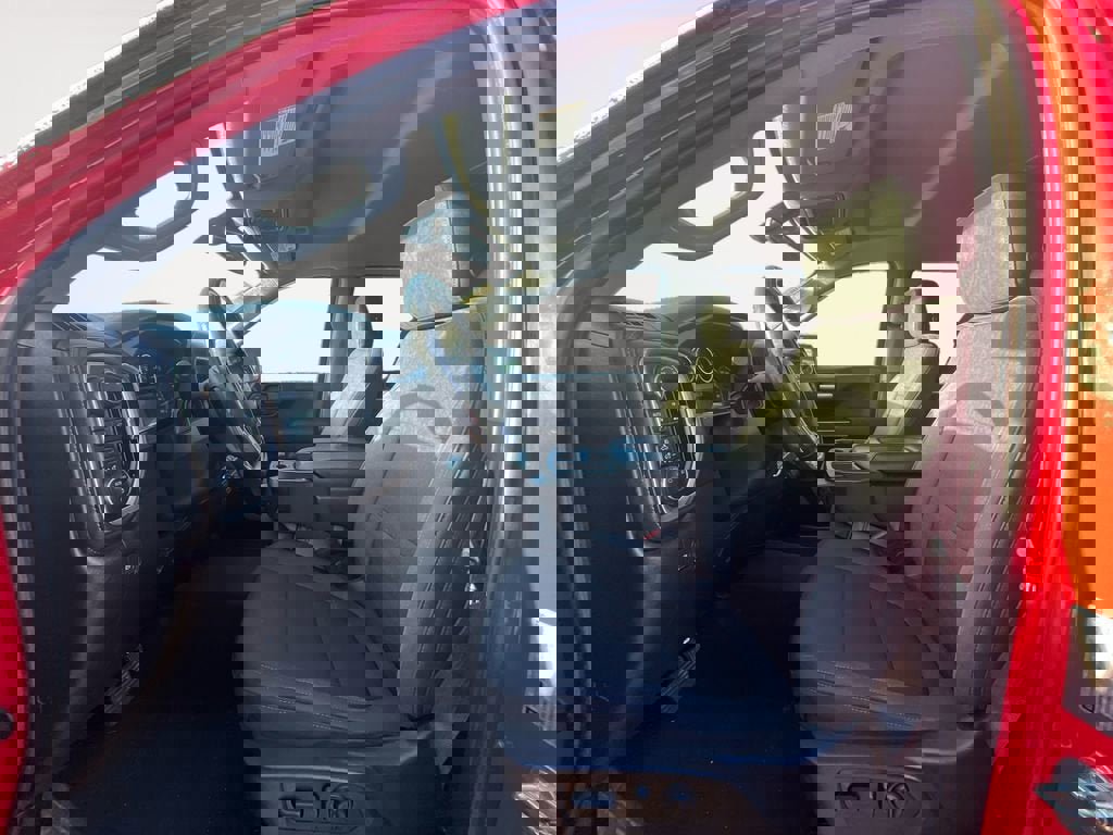 Used 2019 Chevrolet Silverado 1500 RST image 9