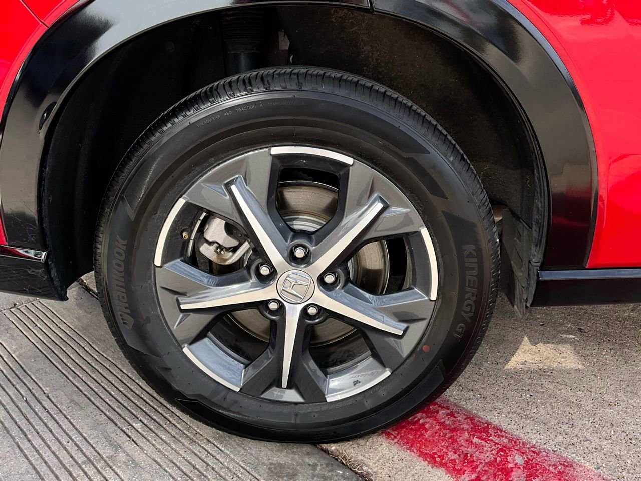 Used 2025 Honda HR-V EX-L image 9