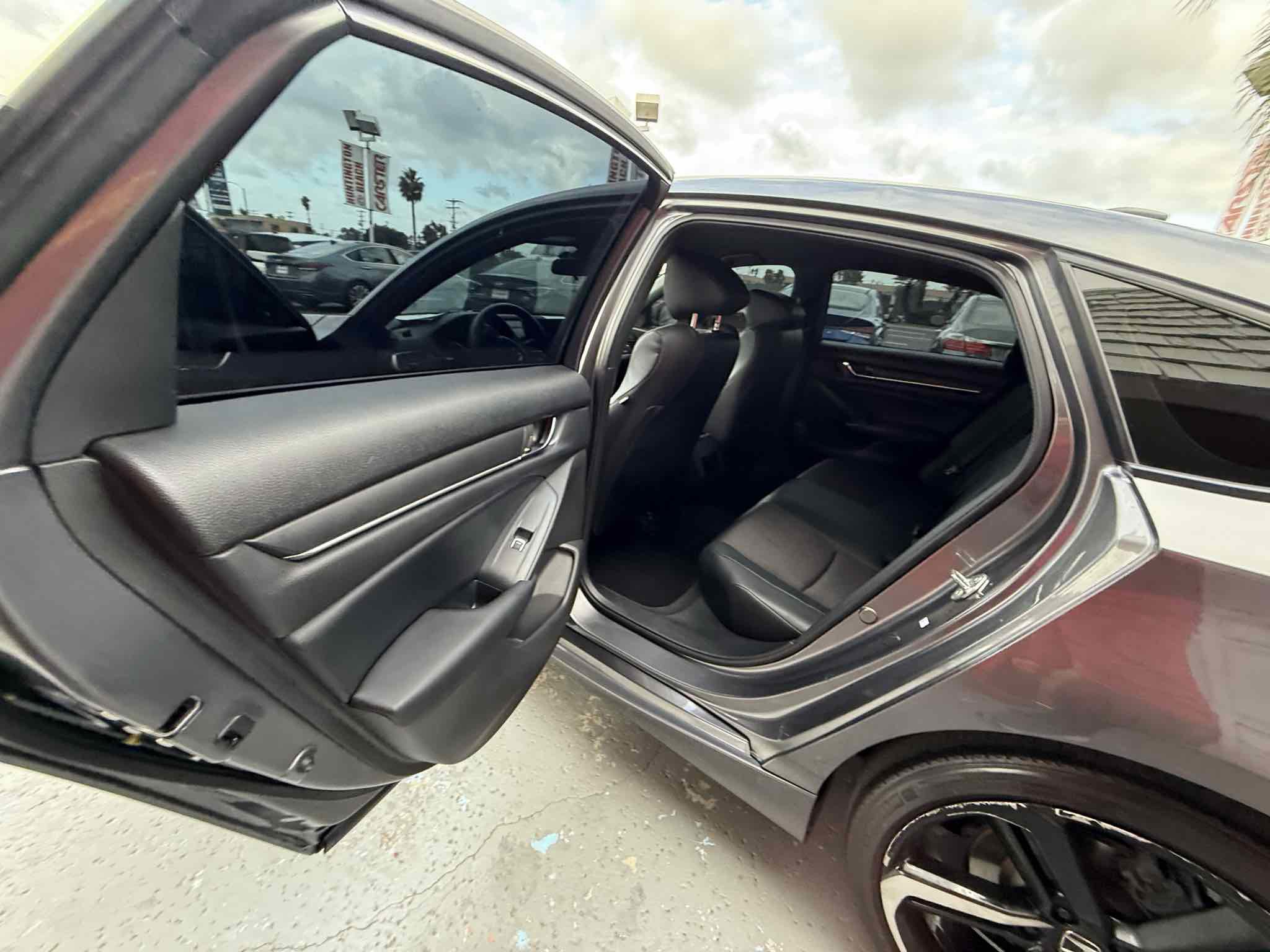 Used 2018 Honda Accord Sport image 62