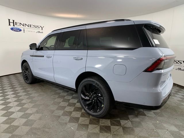 New 2025 Lincoln Navigator Reserve image 4