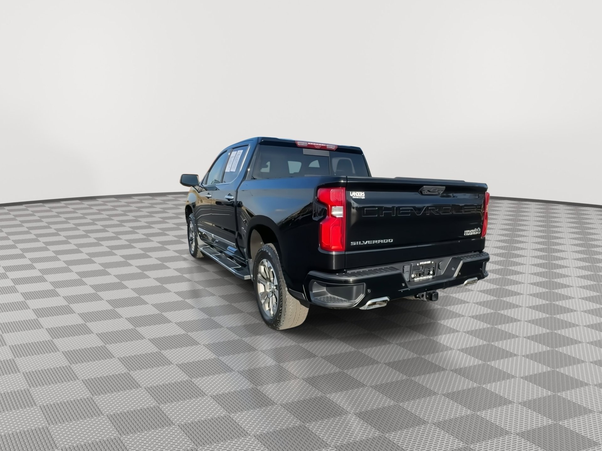 Used 2024 Chevrolet Silverado 1500 High Country w/ Technology Package image 7