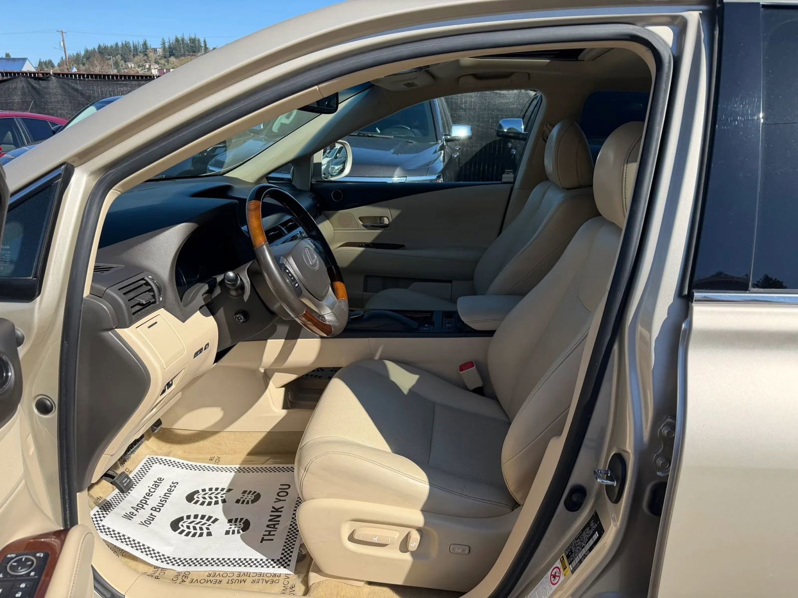 Used 2013 Lexus RX 450h AWD w/ Navigation Pkg image 8