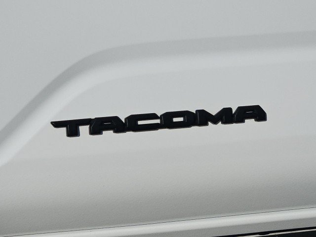 Used 2025 Toyota Tacoma SR5 RWD image 31