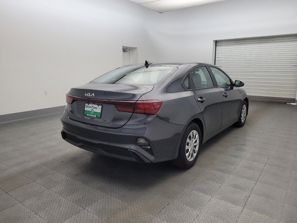 Used 2023 Kia Forte LX image 9
