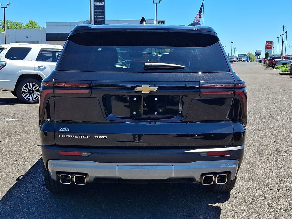 Used 2026 Chevrolet Traverse LT AWD/4WD image 5