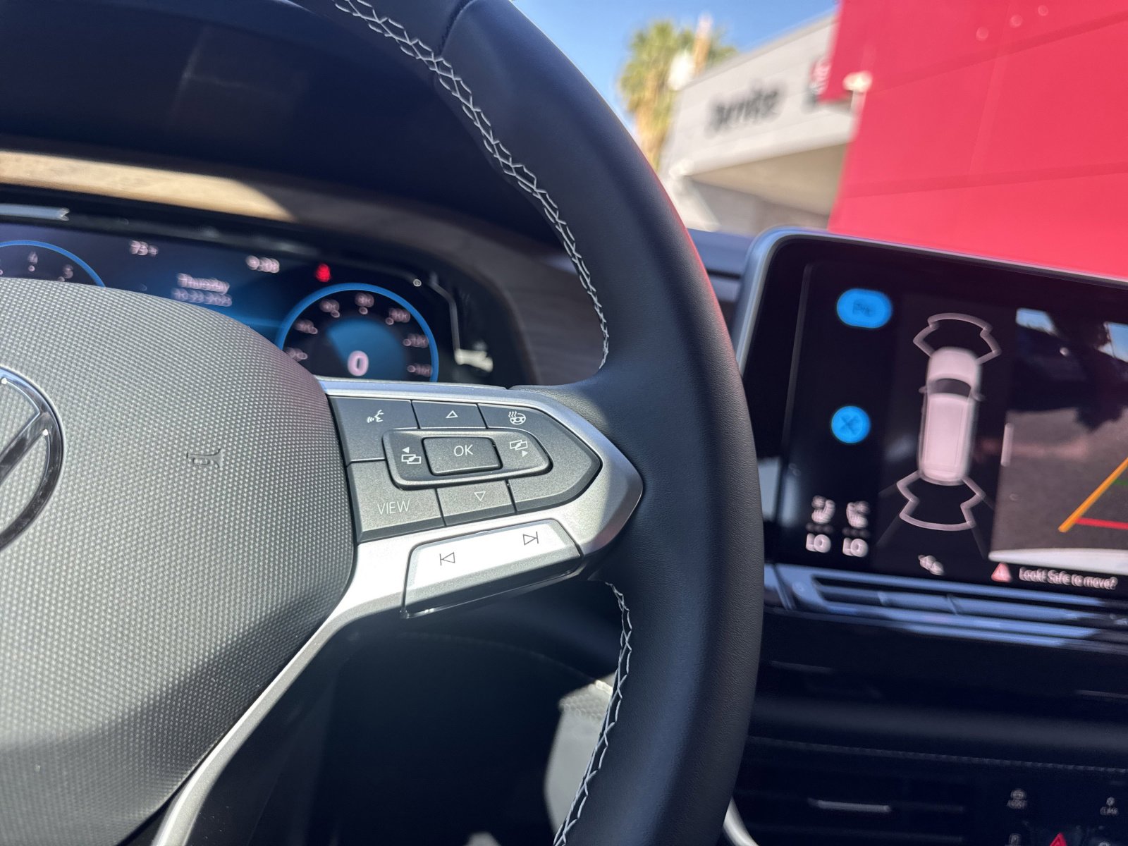 New 2026 Volkswagen Atlas SE image 28