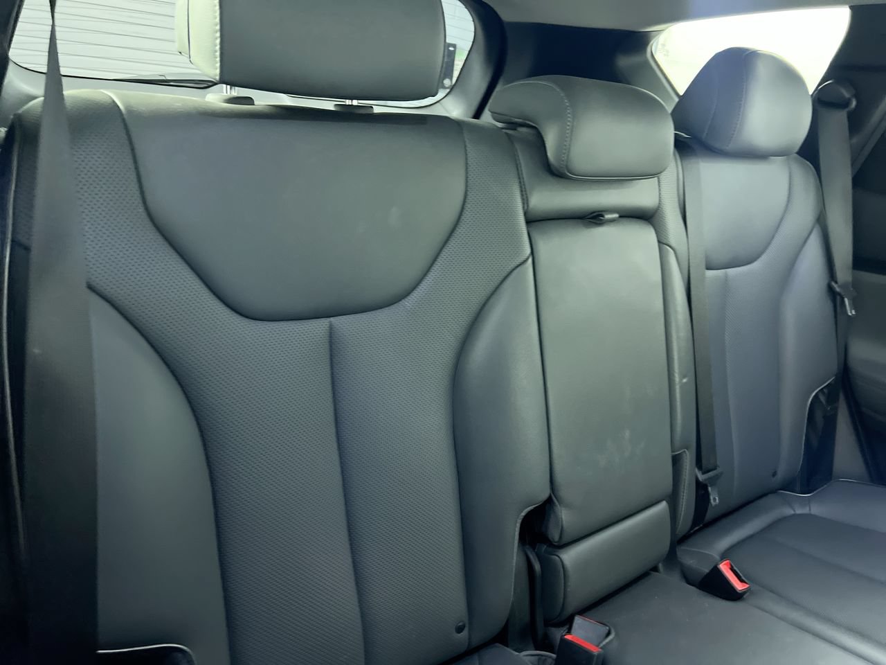 Used 2021 Hyundai Santa Fe SEL w/ Convenience + Premium Package FWD image 20