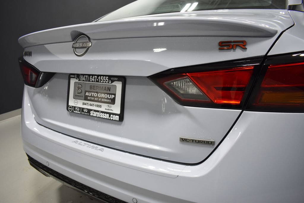 Used 2024 Nissan Altima 2.0 SR image 11