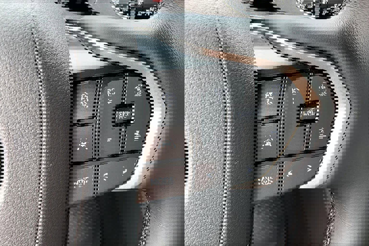 Used 2025 Lexus GX 550 AWD/4WD image 22