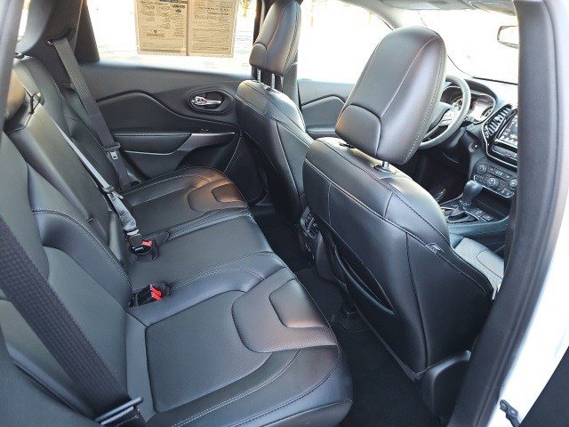 Used 2022 Jeep Cherokee Limited image 16