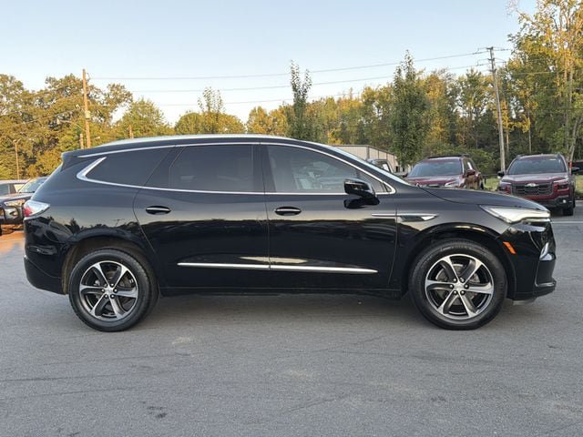 Used 2022 Buick Enclave Essence w/ Sport Touring Edition FWD image 2