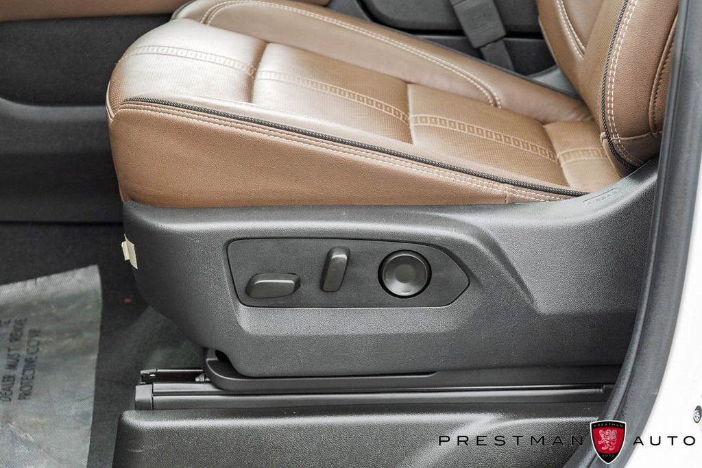 Used 2025 Chevrolet Suburban High Country w/ Sun And Tow Package image 22