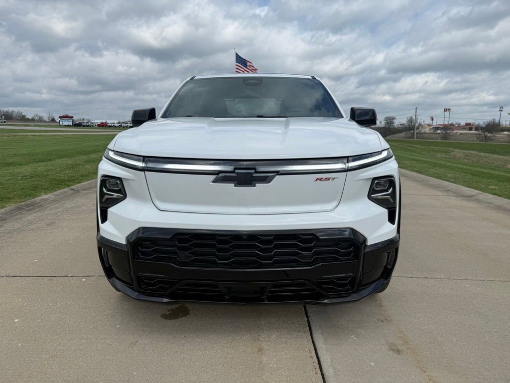 Used 2024 Chevrolet Silverado EV RST image 11