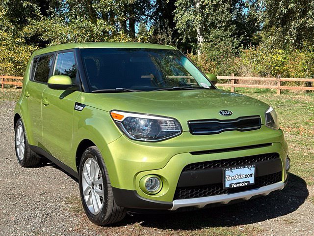Used 2018 Kia Soul + FWD image 2
