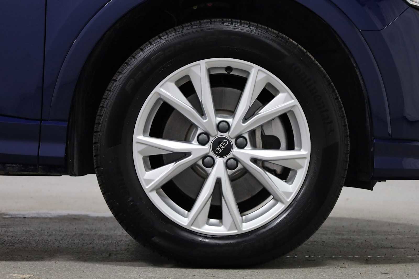 Certified 2025 Audi Q3 2.0T Premium w/ Convenience Package AWD/4WD image 12