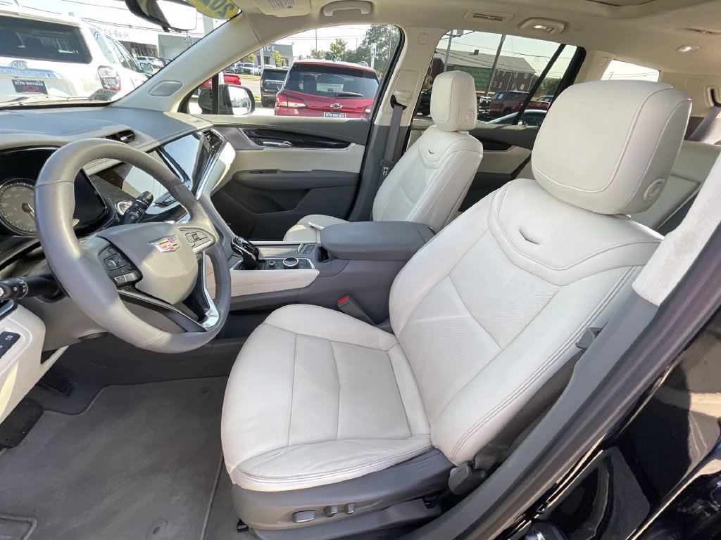Certified 2023 Cadillac XT6 Premium Luxury w/ Technology Package FWD image 20