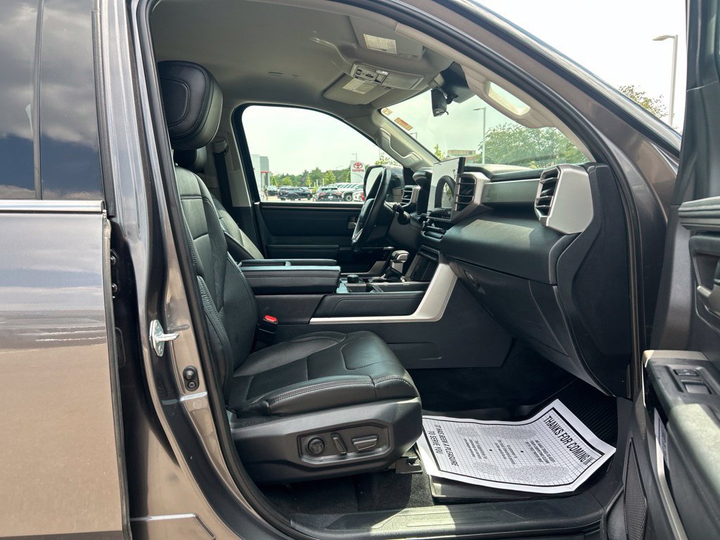 Used 2023 Toyota Tundra Limited AWD/4WD image 12