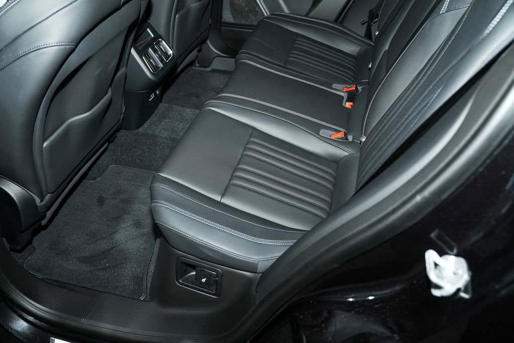 Used 2025 Maserati Grecale GT AWD/4WD image 52