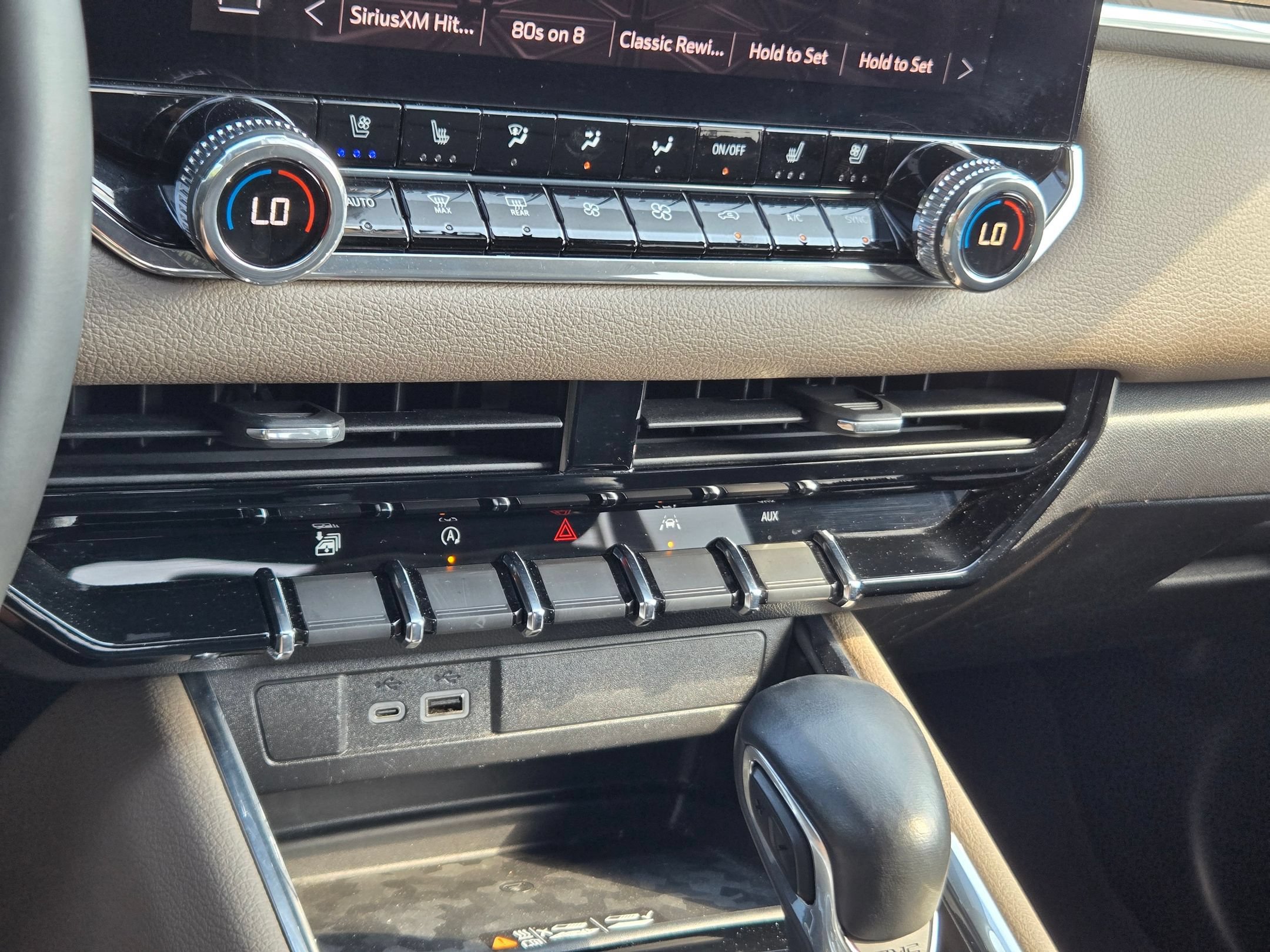 Certified 2025 GMC Canyon Denali AWD/4WD image 17