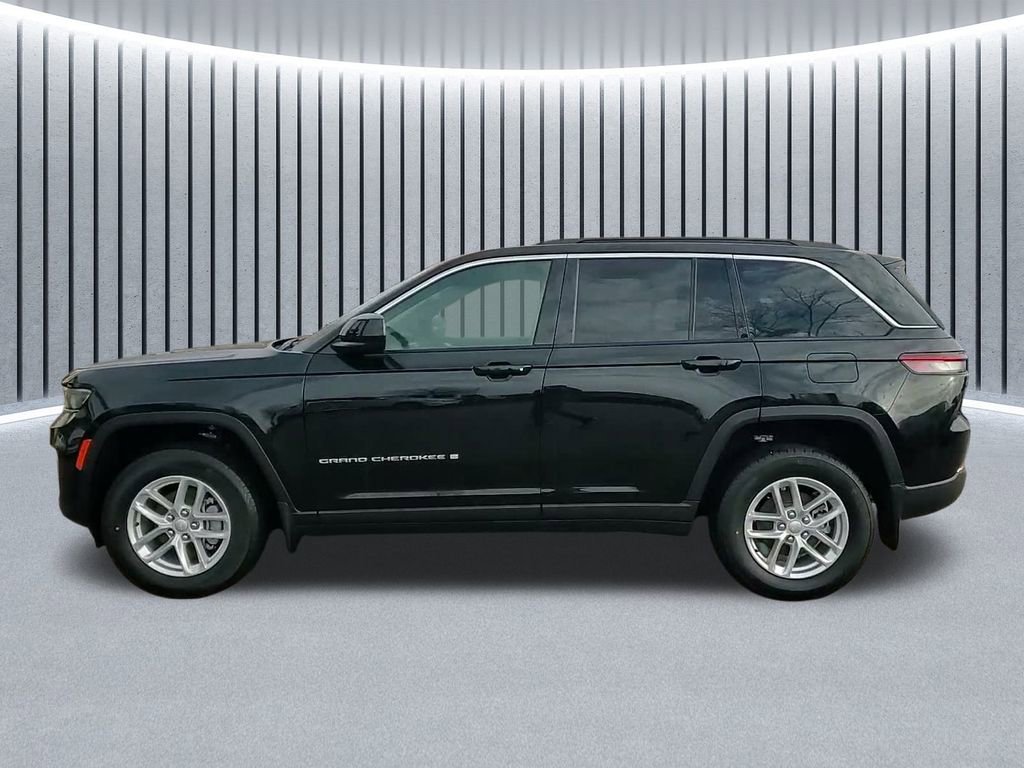 New 2025 Jeep Grand Cherokee Laredo X w/ Luxury Tech Group I image 16