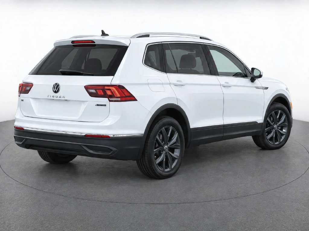 Certified 2023 Volkswagen Tiguan SE AWD/4WD image 10