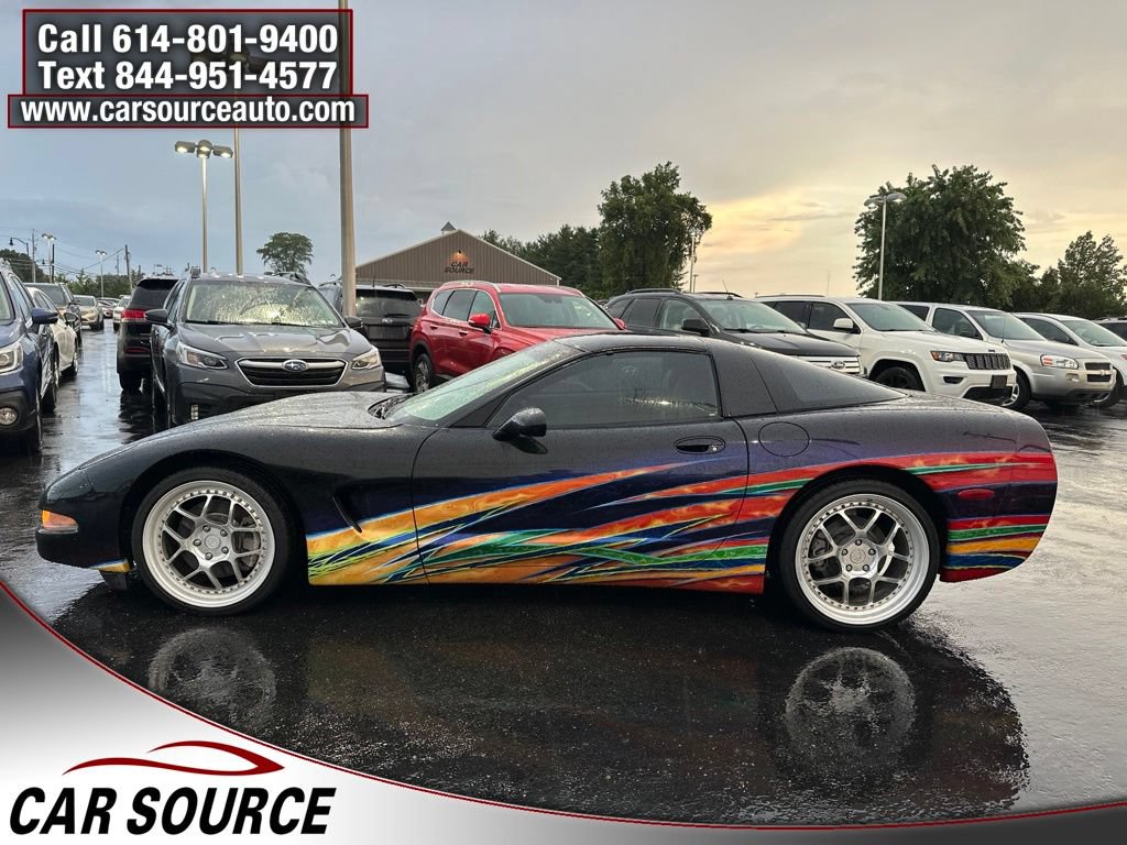 Used 1997 Chevrolet Corvette Coupe w/ Memory Pkg RWD image 4