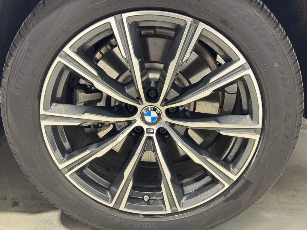 Used 2026 BMW X5 xDrive50e w/ M Sport Package AWD/4WD image 8