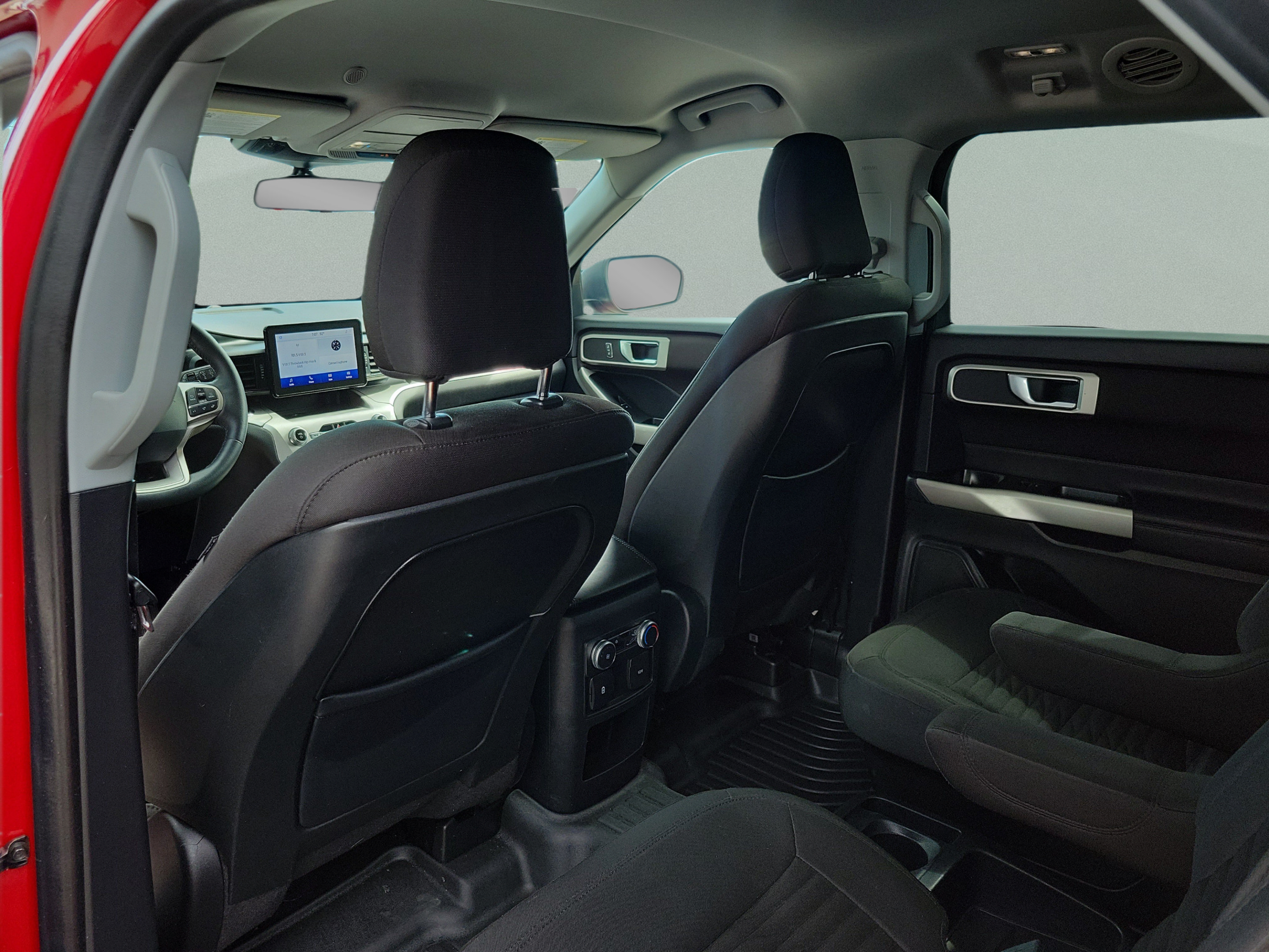 Certified 2020 Ford Explorer XLT RWD image 12