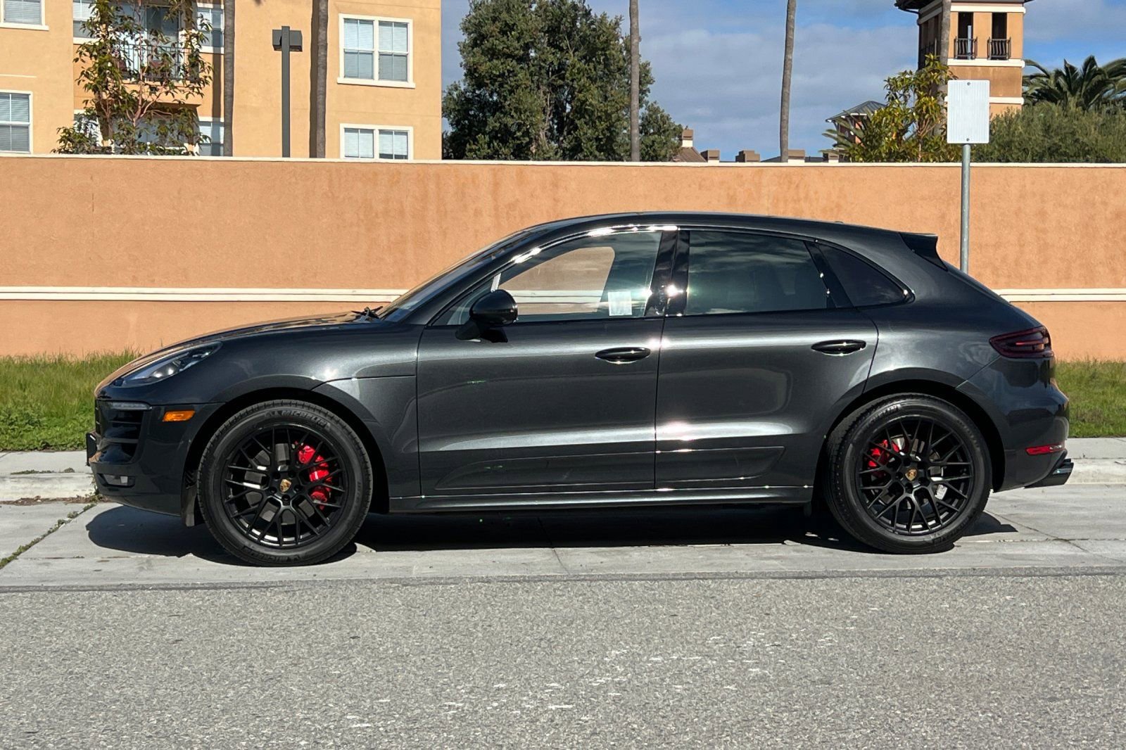 Used 2018 Porsche Macan GTS image 7