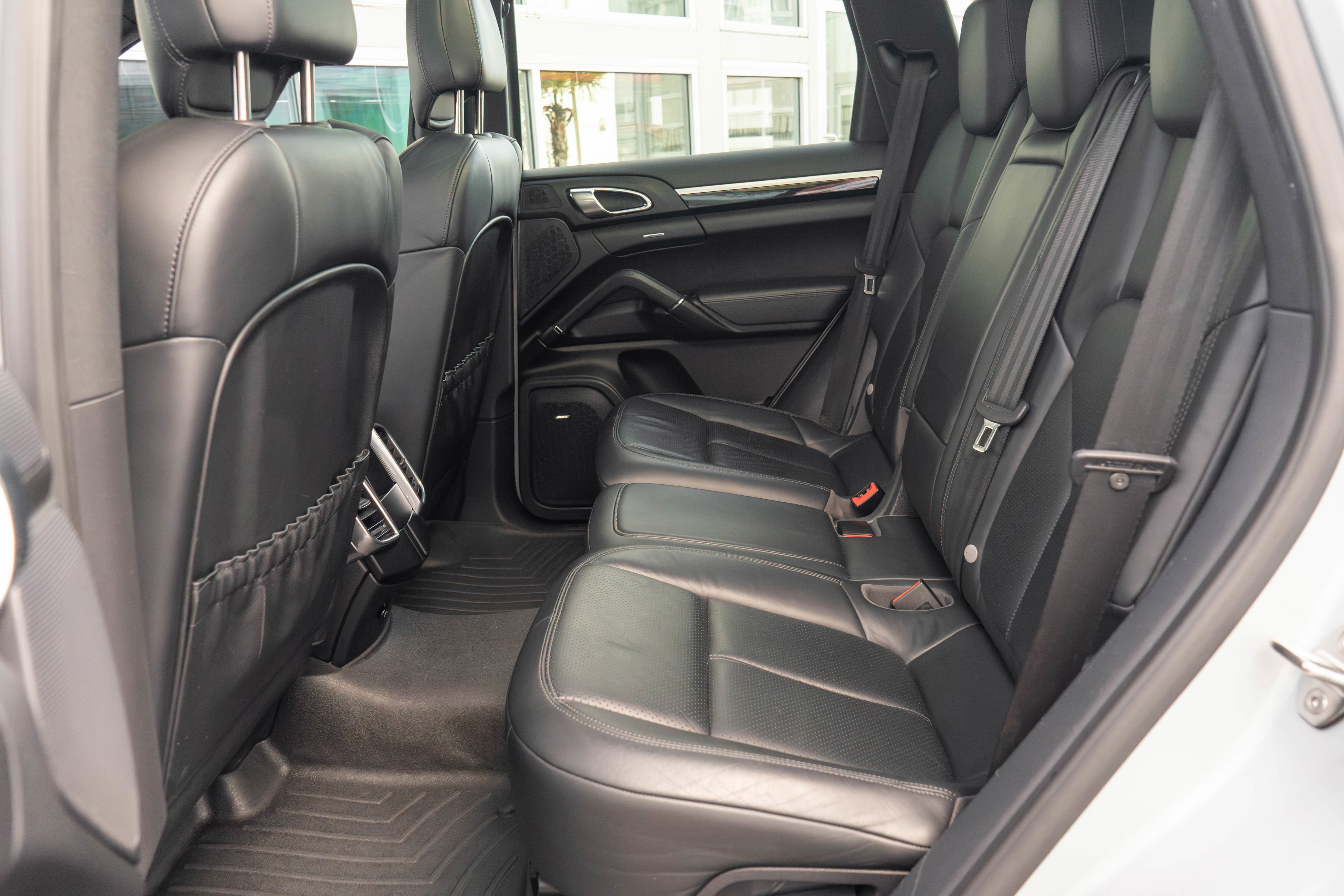 Used 2013 Porsche Cayenne Diesel AWD/4WD image 27