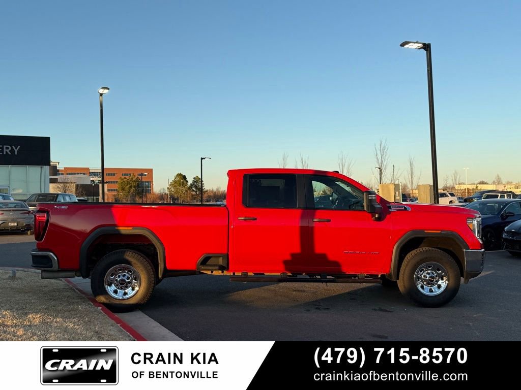Used 2023 GMC Sierra 3500 Pro w/ Convenience Package AWD/4WD image 9