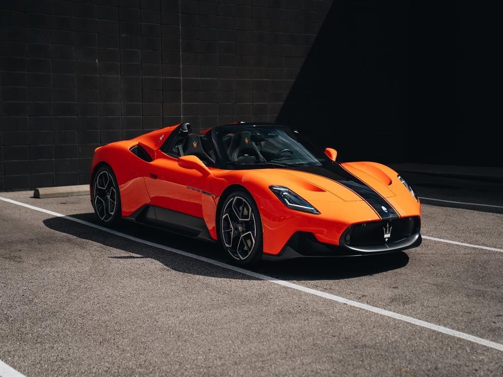 New 2023 Maserati MC20 Spyder image 5