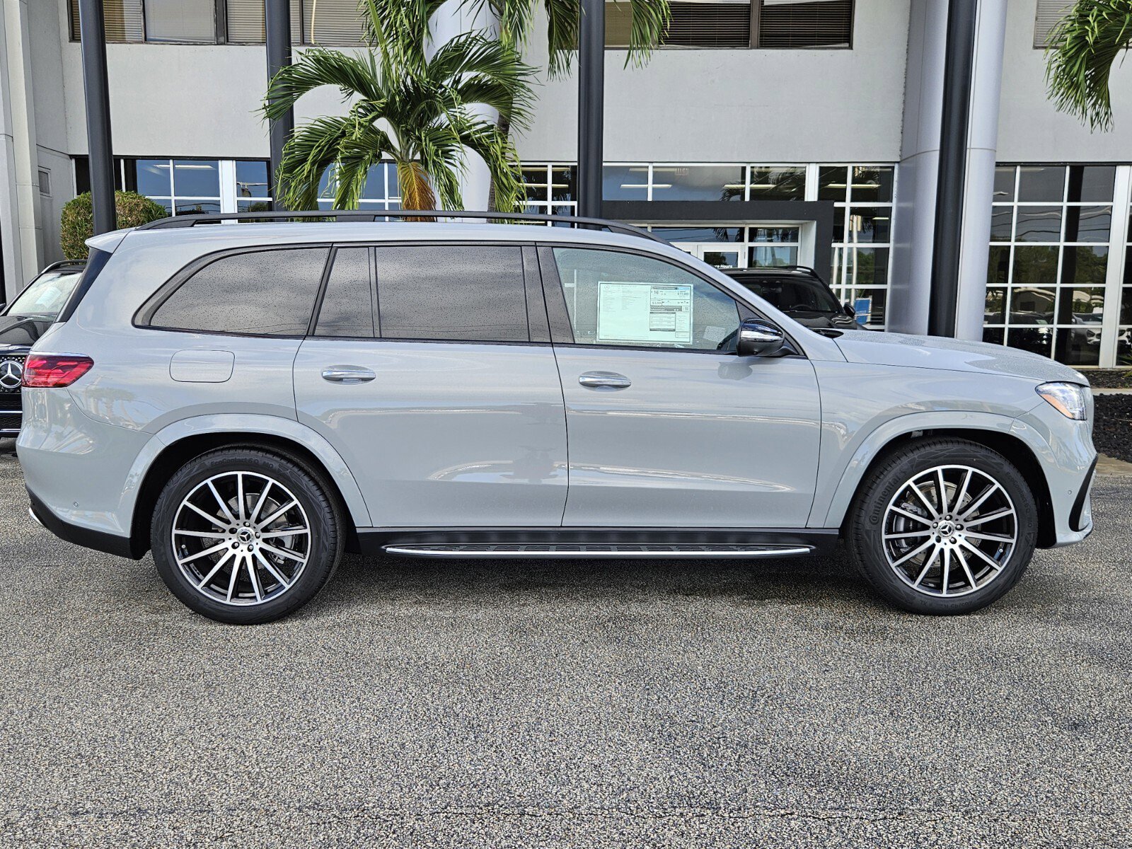 New 2026 Mercedes-Benz GLS 580 4MATIC image 3