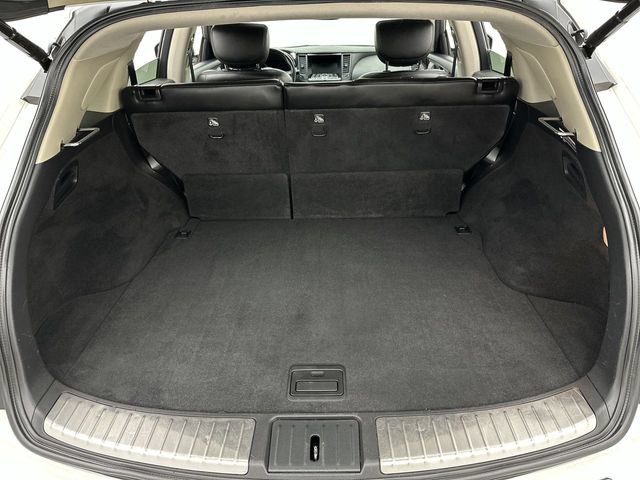 Used 2013 INFINITI FX37 AWD w/ Premium Pkg image 24
