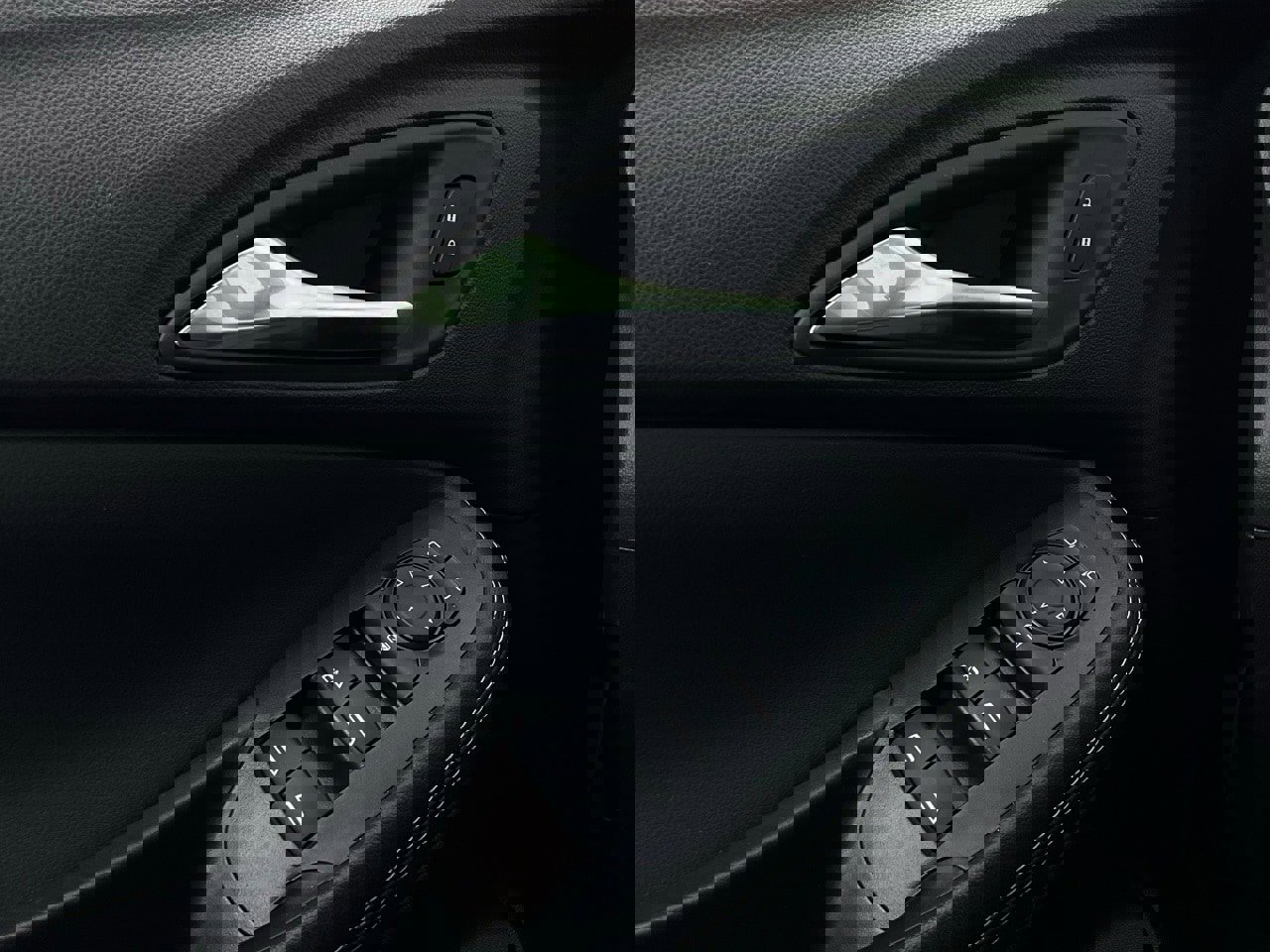 Used 2025 Buick Encore GX Preferred image 19